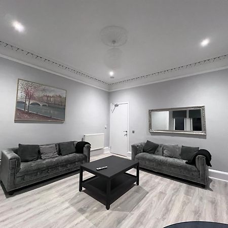 Lovely 4 Bedroom 2Nd Floor Walk Up Apartment Единбург Екстер'єр фото
