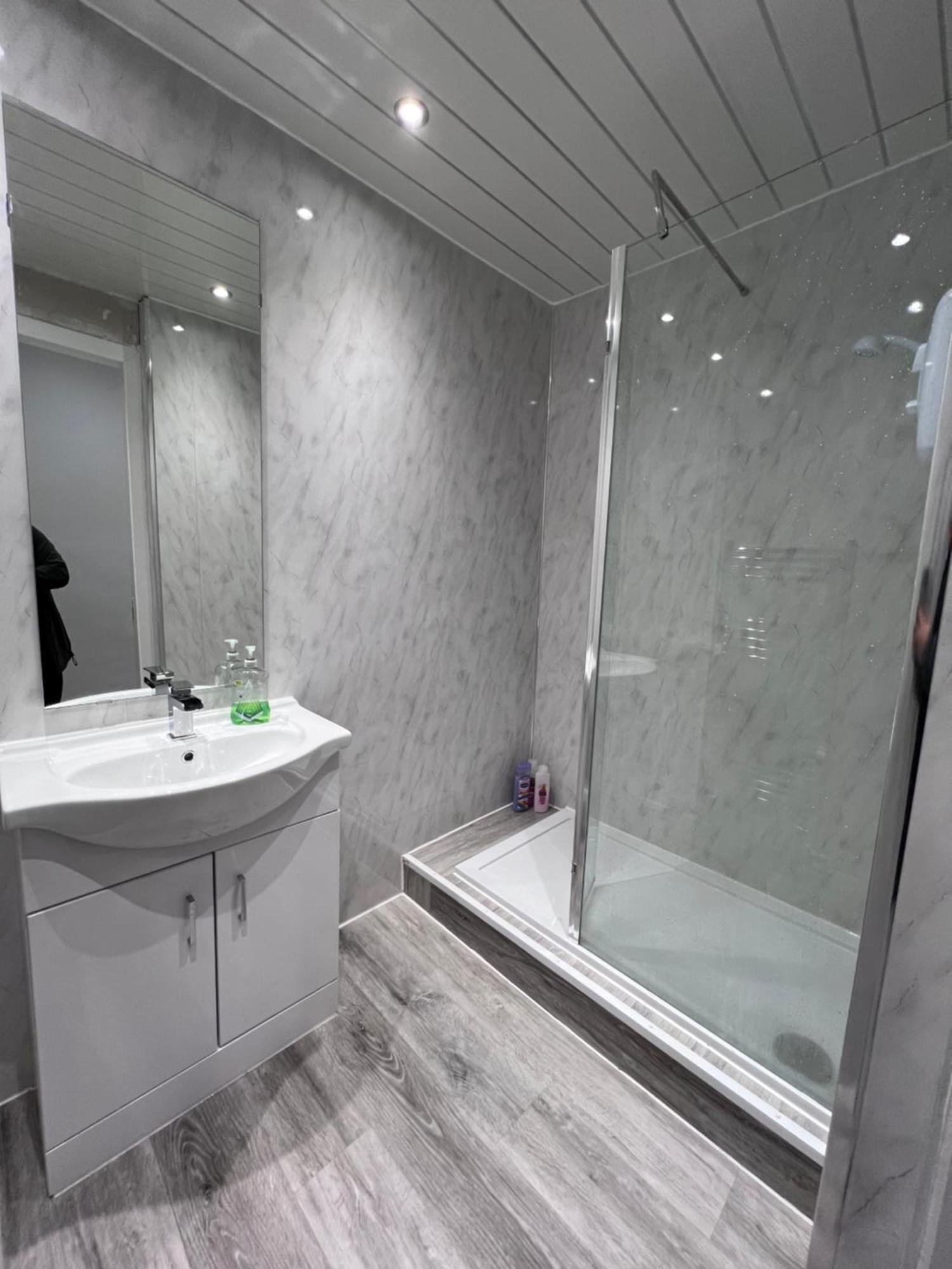 Lovely 4 Bedroom 2Nd Floor Walk Up Apartment Единбург Екстер'єр фото